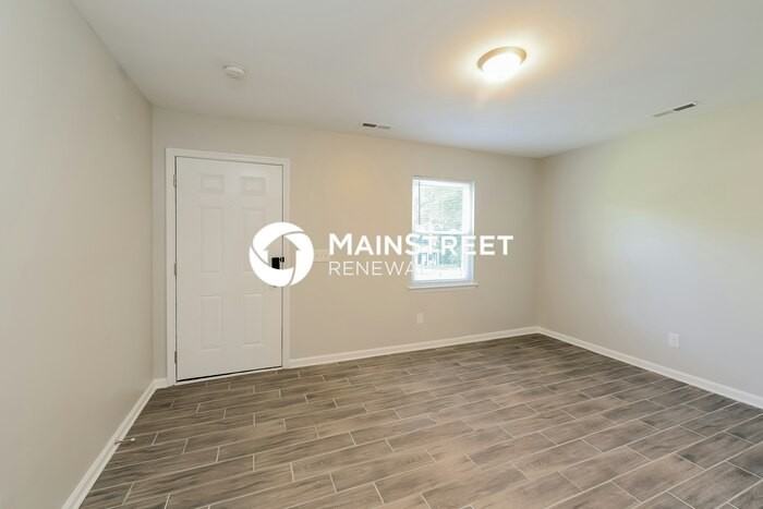 2857 Hondo Dr - Photo 4 of 16