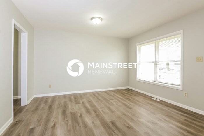 1513 S Oxford St - Photo 5 of 16