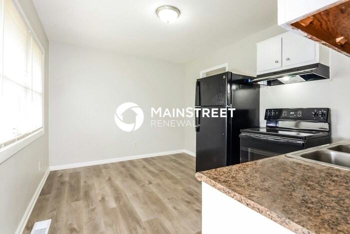 1513 S Oxford St - Photo 7 of 16
