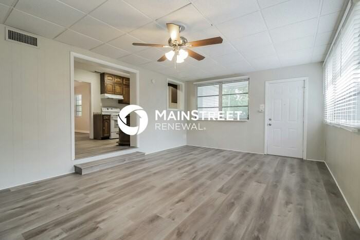703 Mercado Ct - Photo 4 of 16