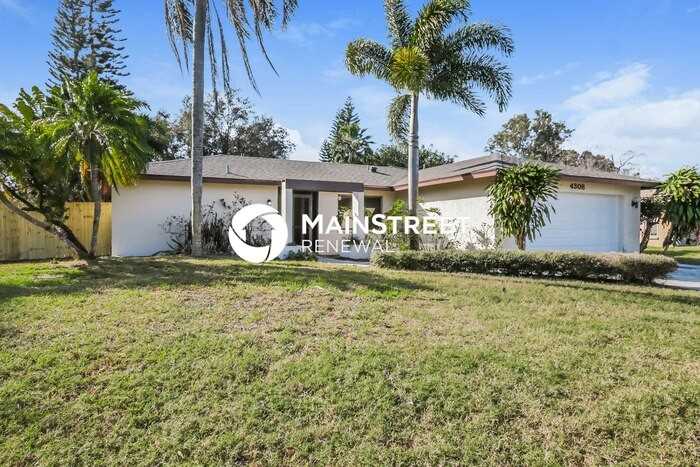4308 Meadowland Cir - Photo 3 of 16