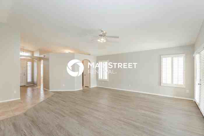 3549 E Kelton Ln - Photo 3 of 16