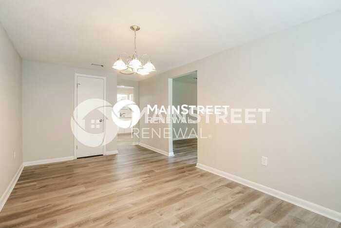9724 Priory Ave - Photo 7 of 16