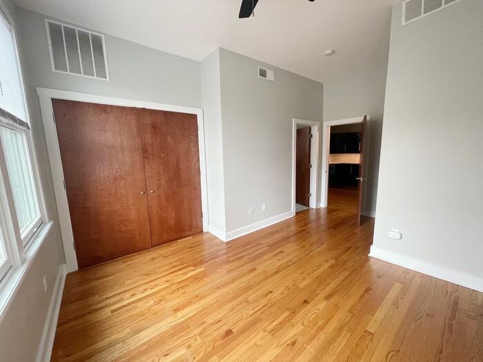 18 E 5th St - Photo 5 of 12
