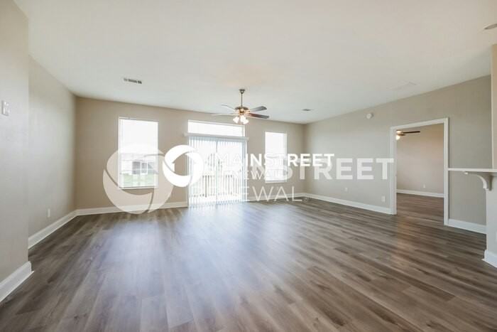 3202 6th St W - Photo 3 of 16