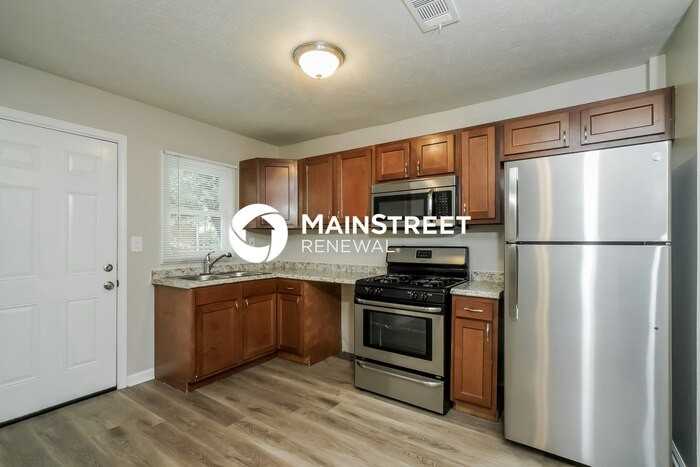 5111 Garden Green Way - Photo 6 of 16
