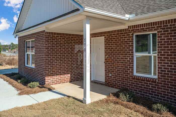 700 Woodland Cir - Photo 4 of 42