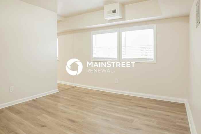 4212 Orchid Pl - Photo 3 of 17