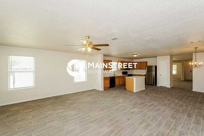 605 Snapdragon Ln - Photo 5 of 16