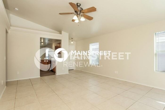 13029 W Saint Moritz Ln - Photo 5 of 16