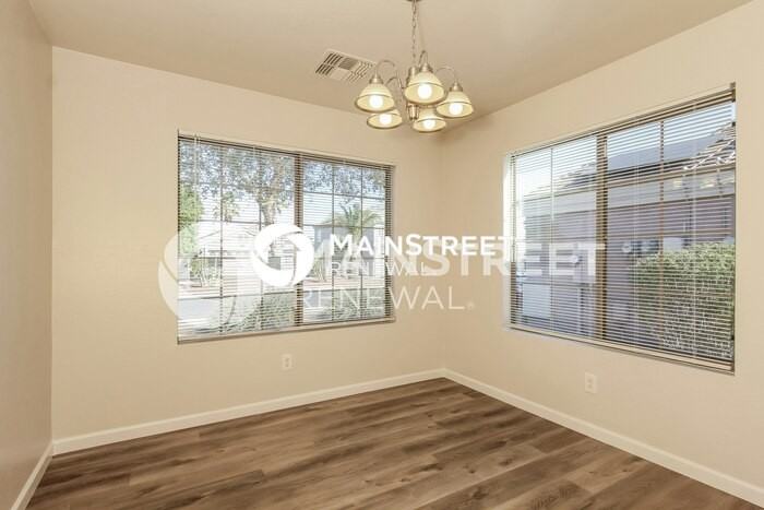 13029 W Saint Moritz Ln - Photo 6 of 16