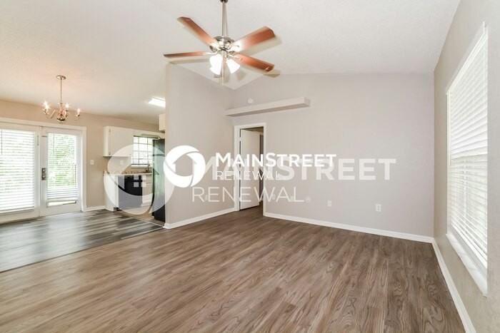 114 Cherokee Dr - Photo 4 of 16