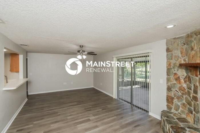 273 Cactus St Se - Photo 4 of 16