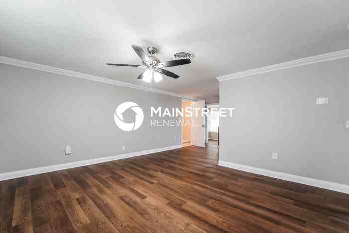191 E Seminole Dr - Photo 4 of 16