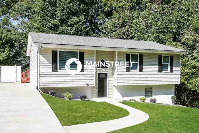 2117 Arbrook Ln - Photo 4 of 17