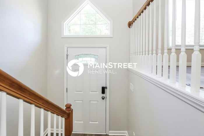 2117 Arbrook Ln - Photo 5 of 17