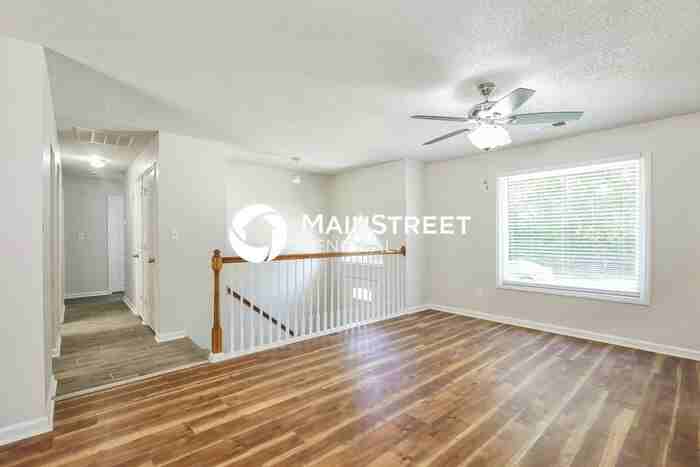 2117 Arbrook Ln - Photo 6 of 17