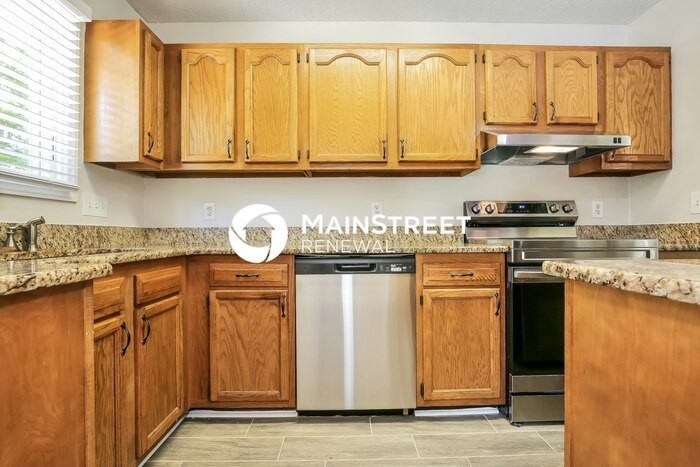 2117 Arbrook Ln - Photo 7 of 17