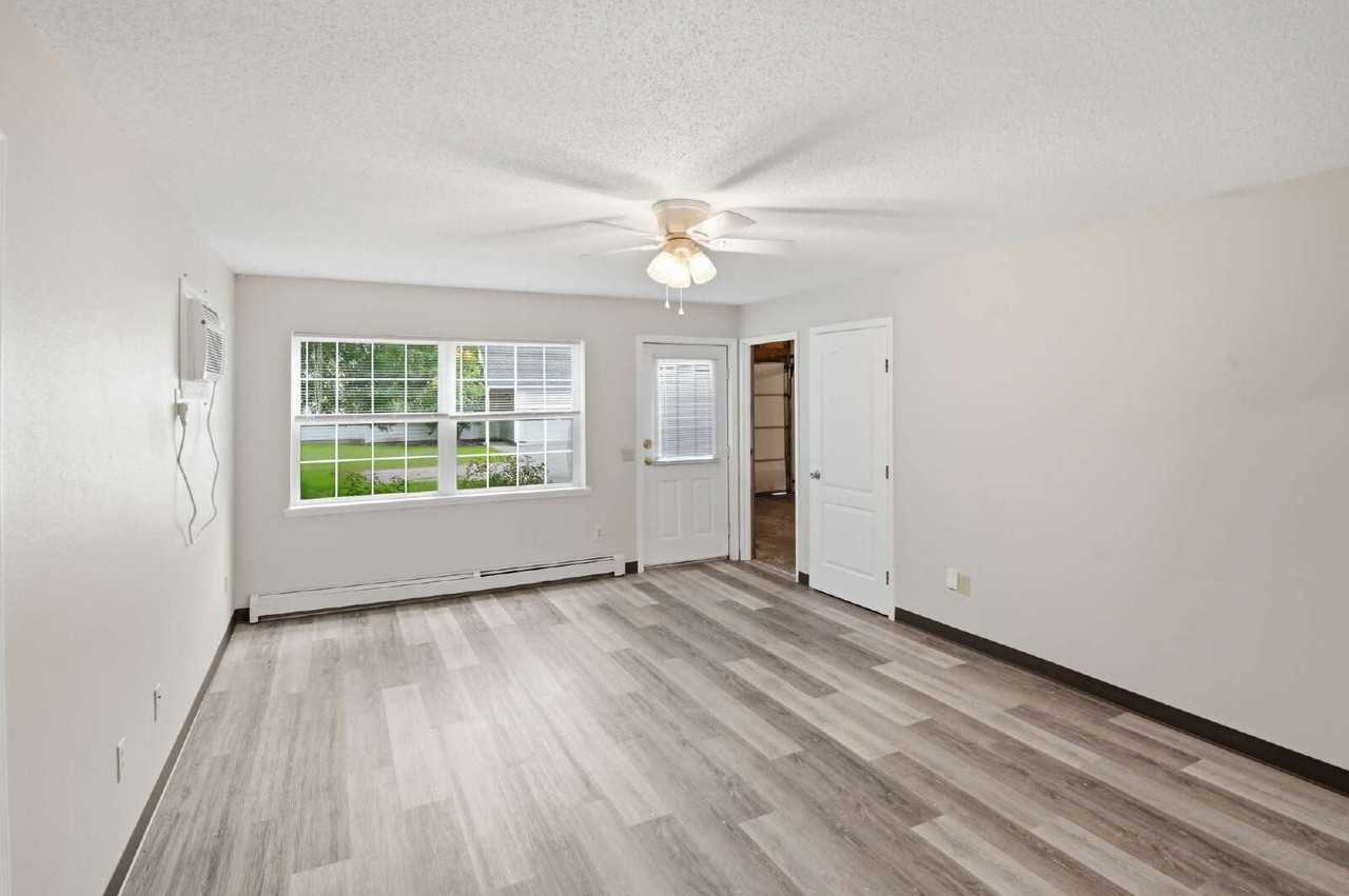 3323 Echo Dells Avenue - Photo 6 of 19