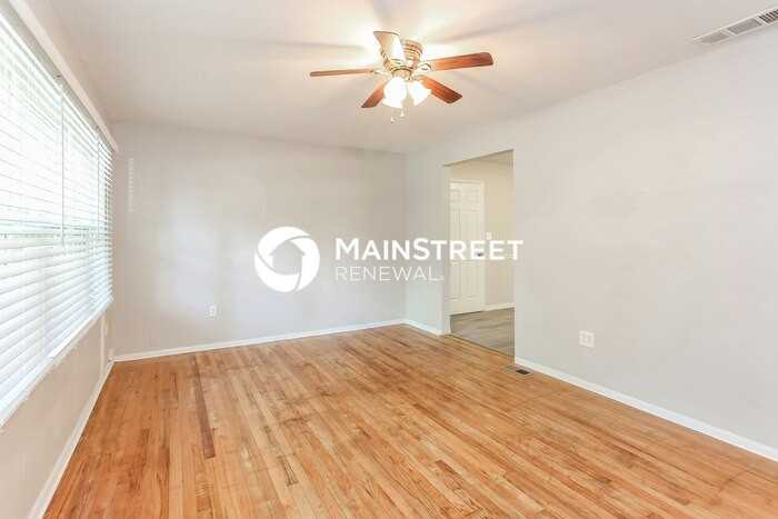 11423 Palmer Ave - Photo 2 of 16
