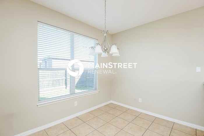 256 Edison Ln - Photo 6 of 16