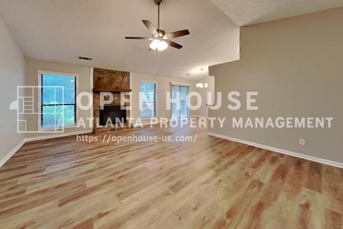 3433 Appling Ct Nw - Photo 4 of 20
