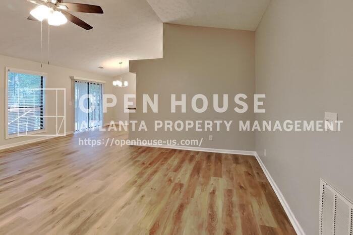 3433 Appling Ct Nw - Photo 5 of 20