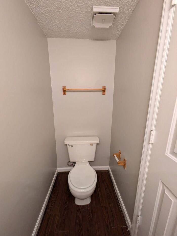 226 Park Ln - Photo 5 of 10