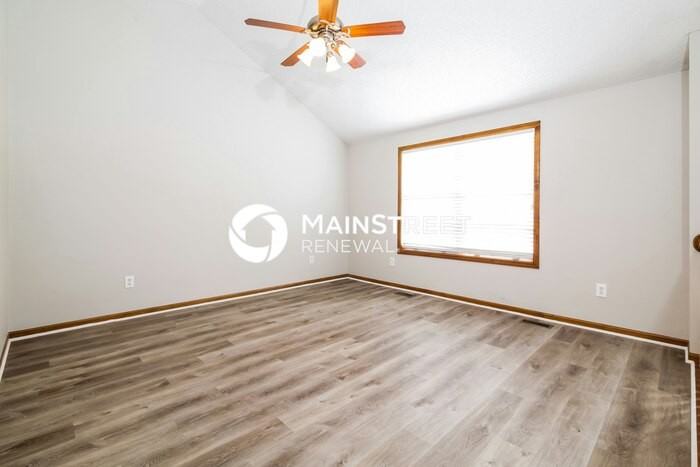 1502 Willow Dr - Photo 3 of 17