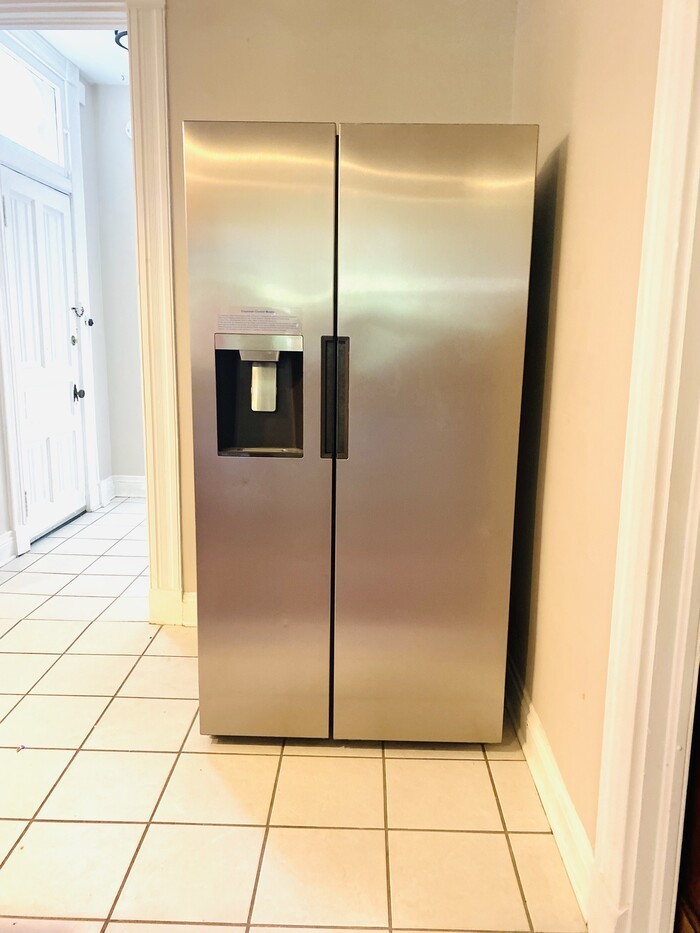 621 Greenup St #1F - Photo 7 of 7