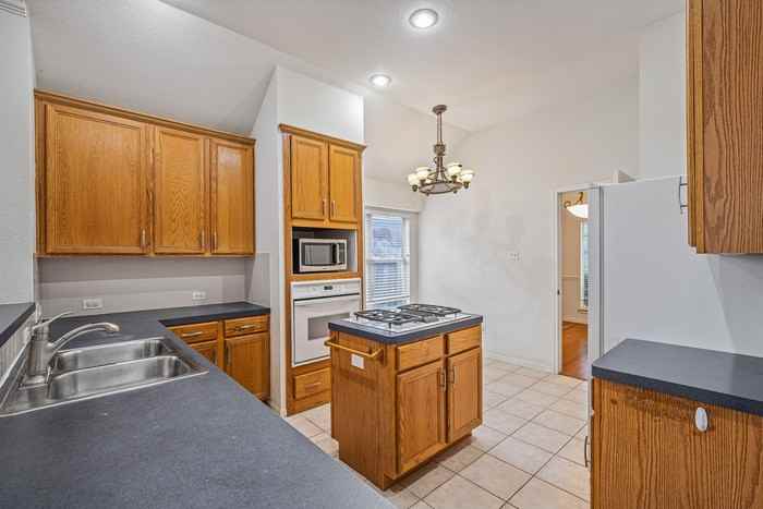 1804 Montana Sky Dr - Photo 5 of 16