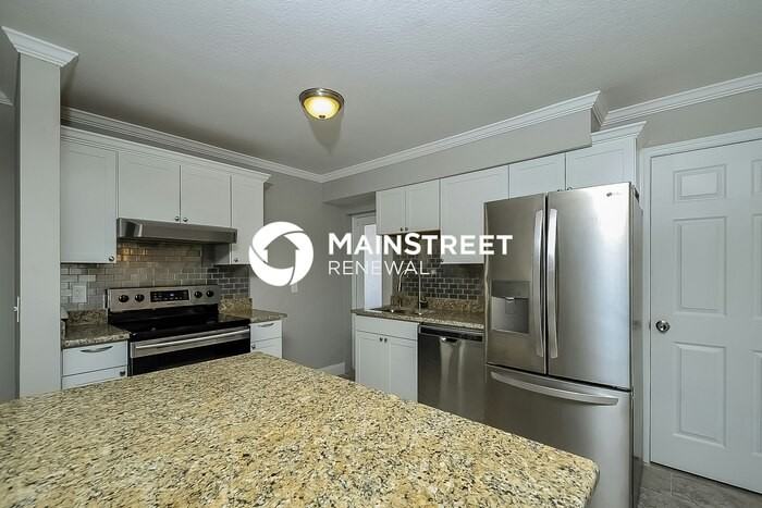 2520 Avenue A Sw - Photo 3 of 16