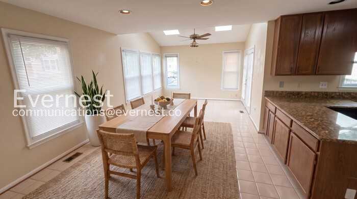 5121 Winding Woods Dr - Photo 5 of 28