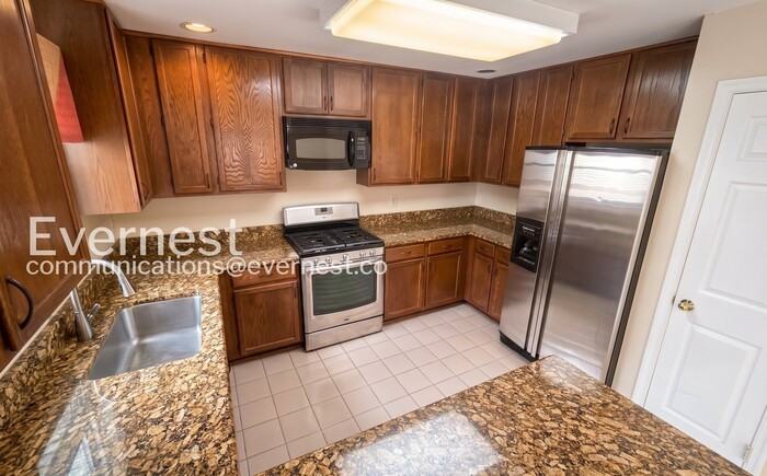 5121 Winding Woods Dr - Photo 2 of 28