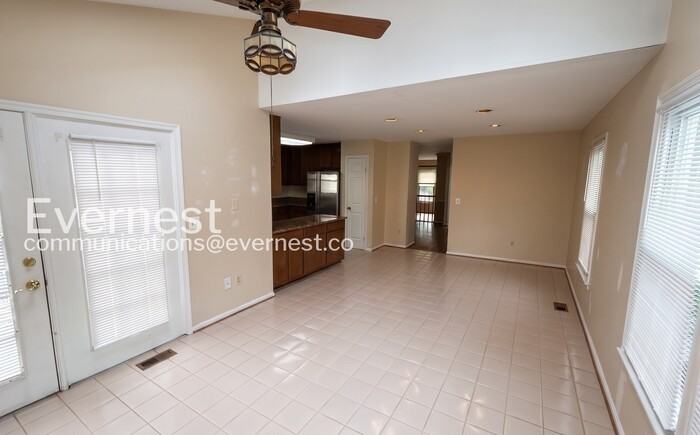 5121 Winding Woods Dr - Photo 4 of 28