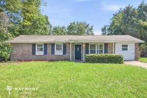 featured image of 4426 Hardwood St