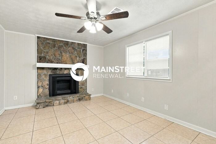 103 Forest Pl - Photo 2 of 18