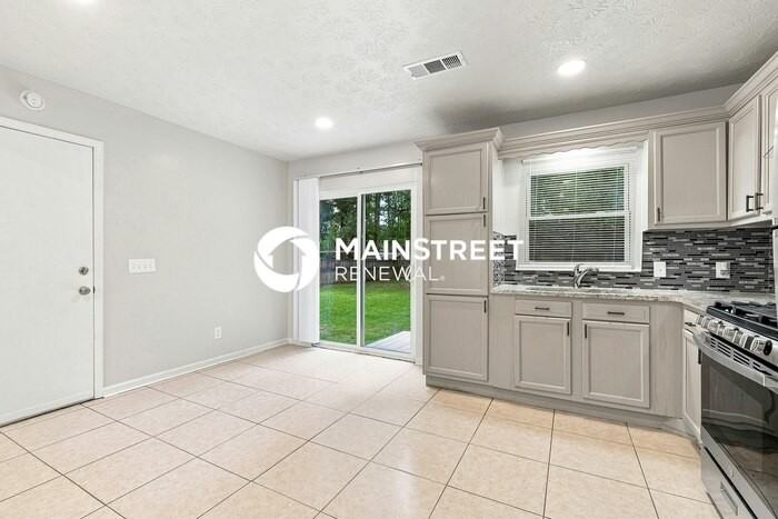 103 Forest Pl - Photo 6 of 18
