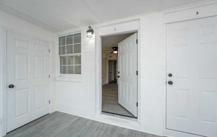 1537 W 7th St #A - Photo 3 of 10