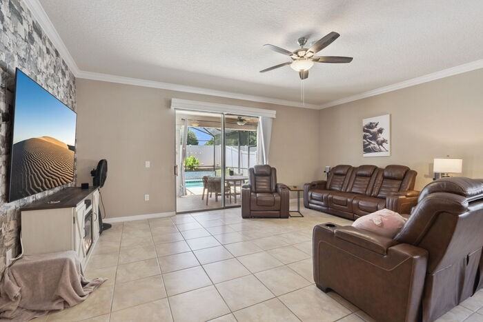 5457 Animosh Ct - Photo 5 of 34