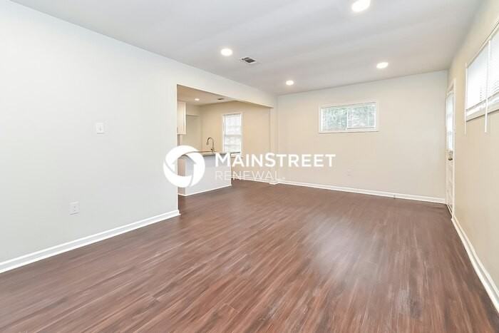 4327 Leatherwood Ave - Photo 4 of 16