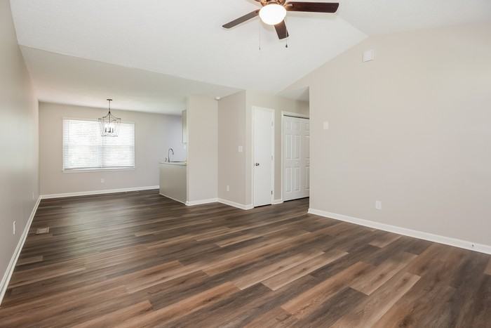 103 Duff St - Photo 3 of 10