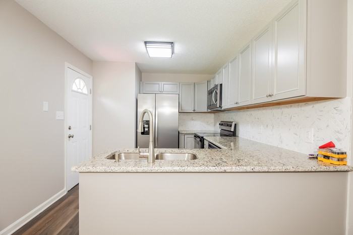 103 Duff St - Photo 4 of 10