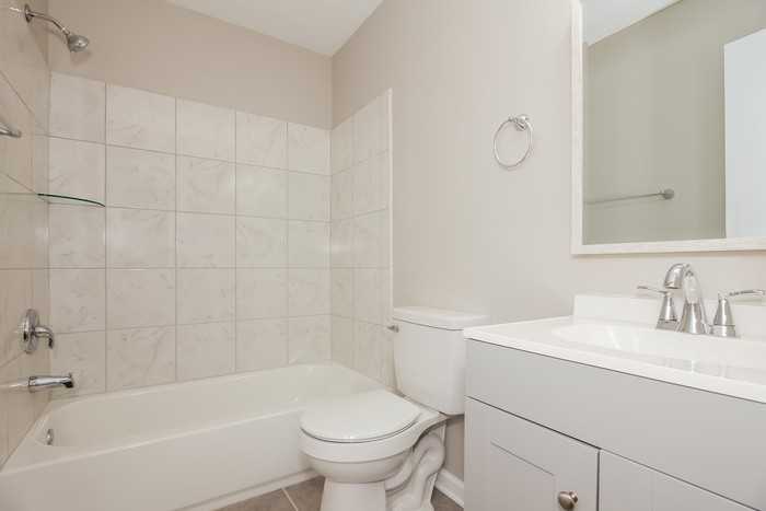 103 Duff St - Photo 7 of 10
