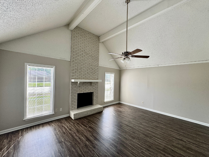 4531 Crump Rd - Photo 2 of 25
