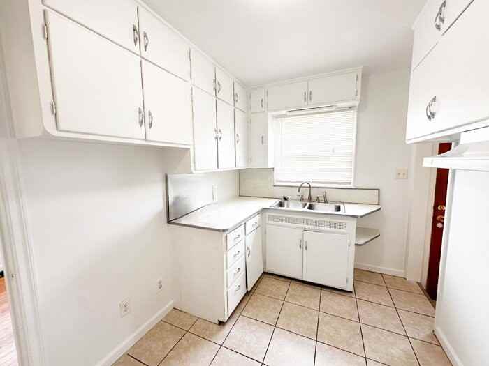 59 N Routiers Ave - Photo 6 of 10