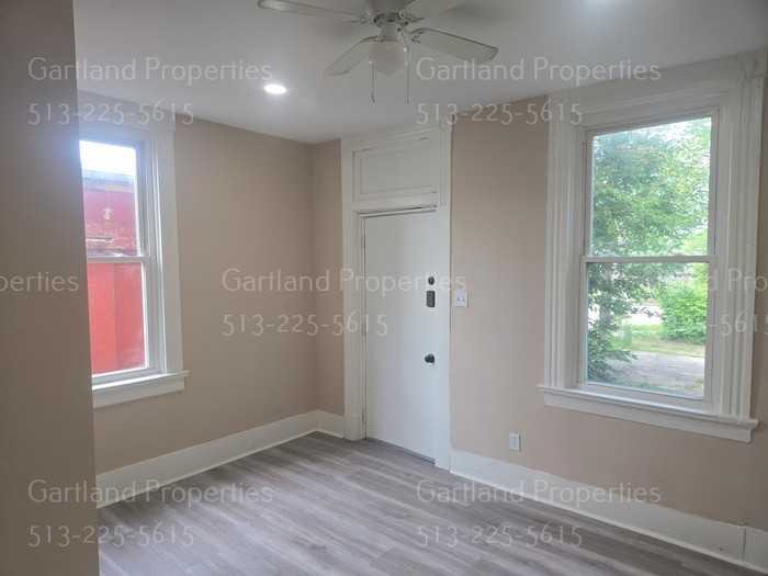 519 S 3rd St #1 - Photo 5 of 8