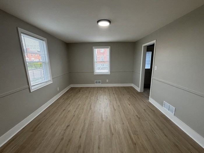 3699 Bonview Ave - Photo 4 of 17