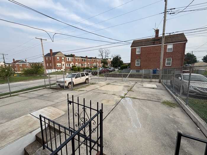 3699 Bonview Ave - Photo 7 of 17