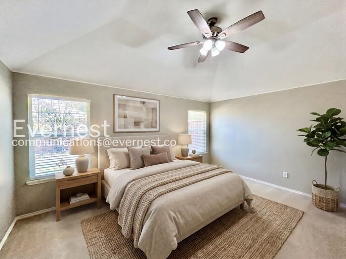 11504 Aspen Creek Dr - Photo 3 of 26